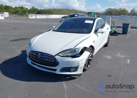 2015 Tesla Model S 70D/85D/P85D from USA, damaged, VIN 5YJSA1E29FF118290